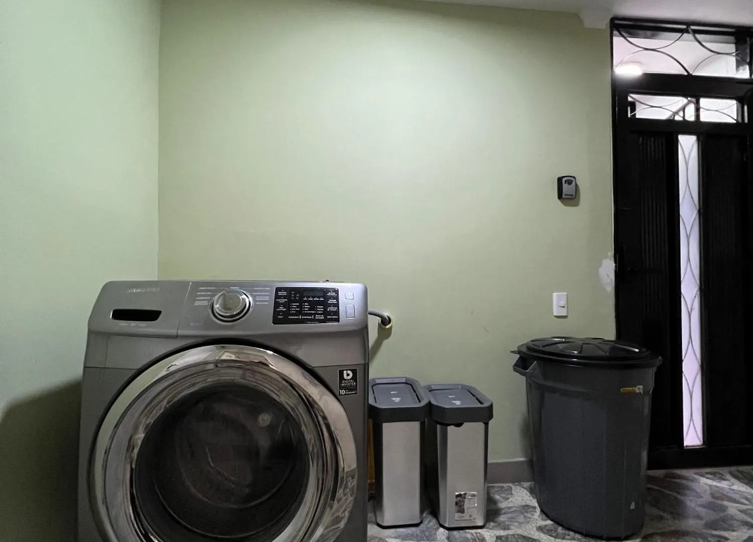 Alojamiento En Apartamento Cerca A Provenza - M203 By Roots Rentals Медельин Апартаменты